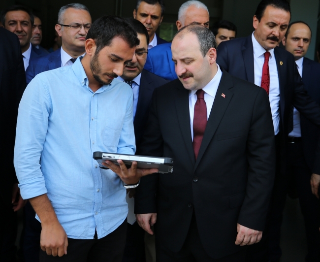 Bakan Varank Teknopark İstanbul'u ziyaret etti